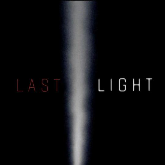 最后曙光 Last Light (2022)